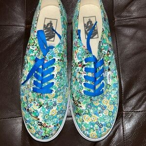 New Vans Authentic Ditsy Floral Blue green lace up Sneakers women’s 8.5 men’s 7